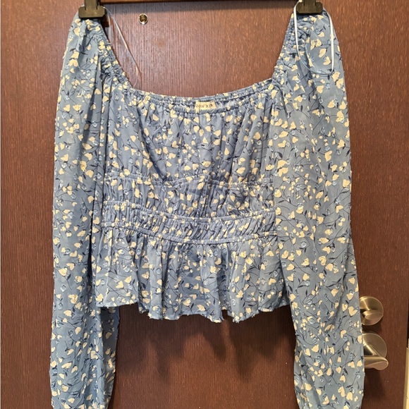 Floral Blue Women's Top - Picture 1 of 2